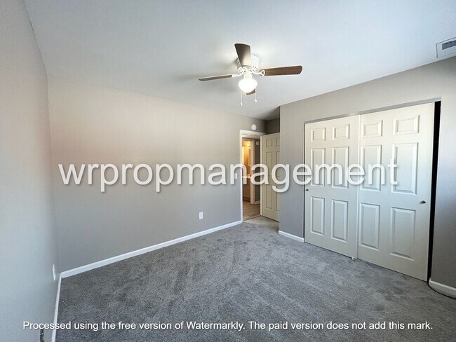 Foto del edificio - 9665 Bay Creek Rd