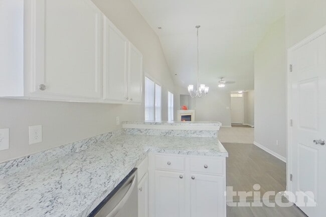 Building Photo - 6129 Whispering Brook Ct