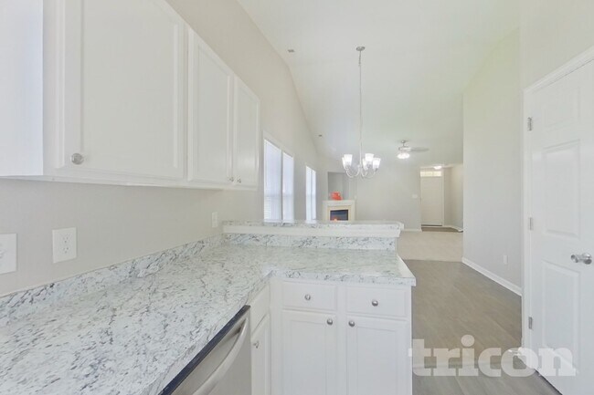 Foto del edificio - 6129 Whispering Brook Ct