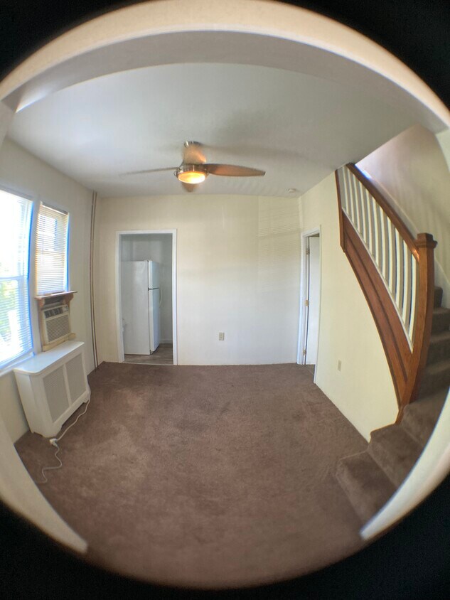Primary Photo - 307 W 8th St