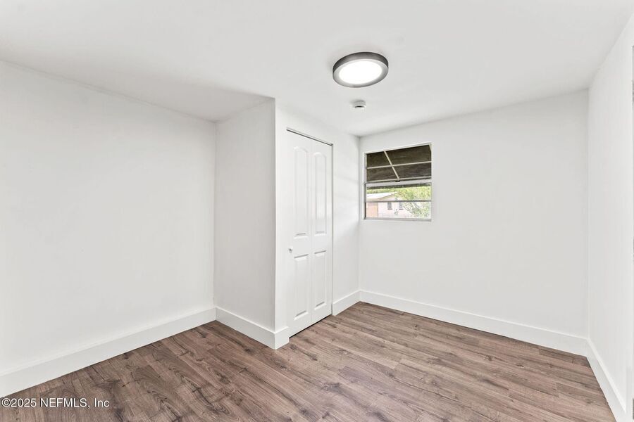 Foto principal - 2348 Sherrington St