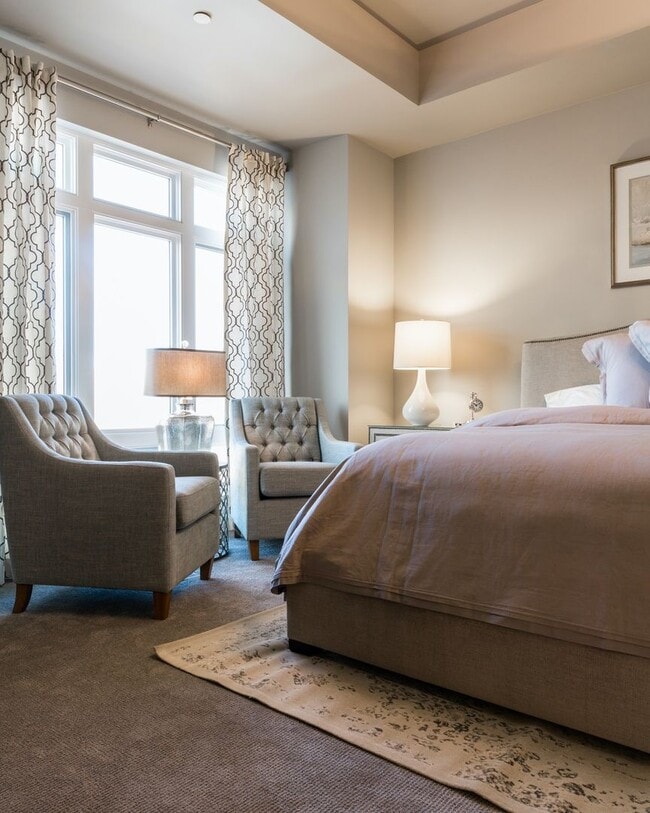Building Photo - Fully Furnished Executive Rental