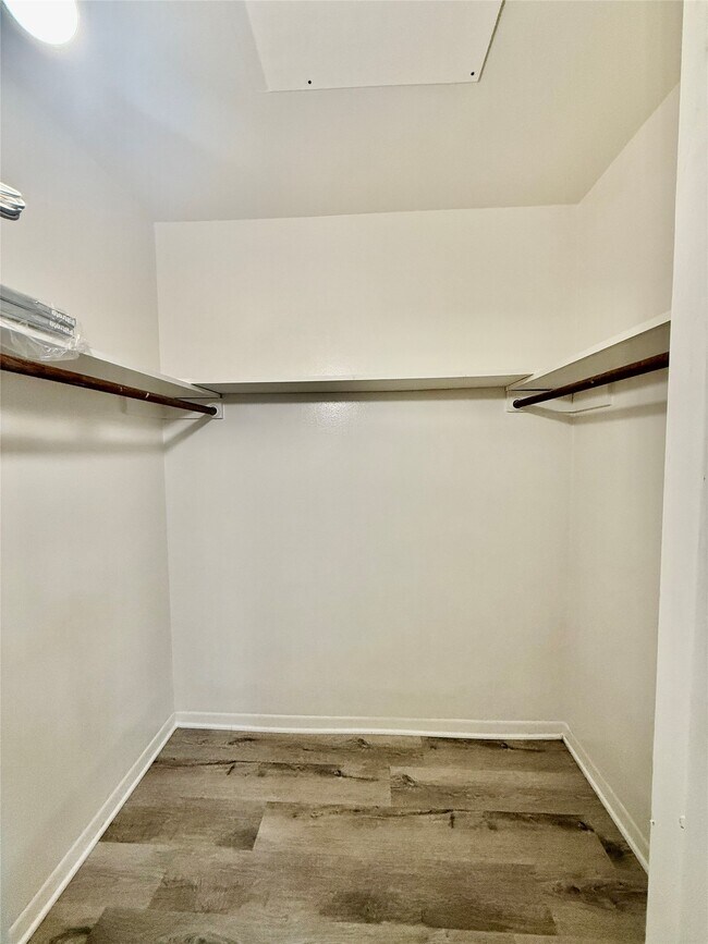 Foto del edificio - 6401 Skyline Dr