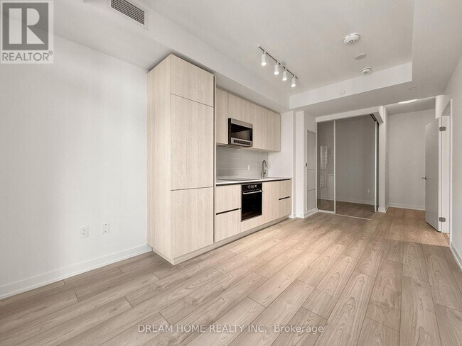 Building Photo - 120 Broadway Ave