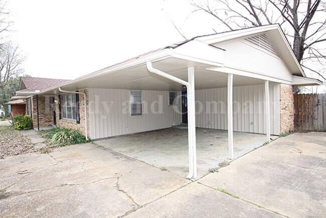 Foto del edificio - 1718 Borden Dr