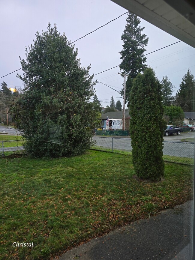 Foto del edificio - 2531 Stephenson Ave
