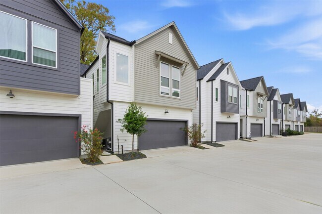 Foto del edificio - 4605 Lavatera St