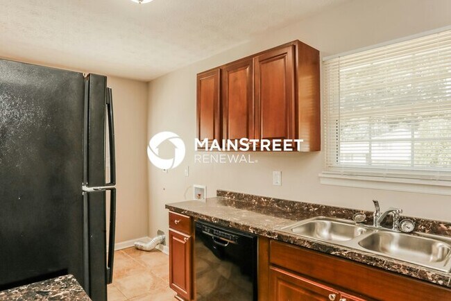 Foto del edificio - 3 Bedroom Pet-Friendly Home in Ellenwood, GA with Main Street Renewal