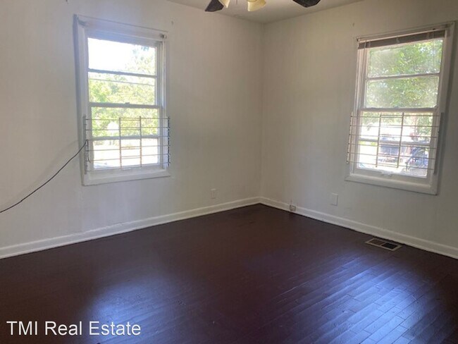 Building Photo - 2 br, 1 bath House - 4549 40th Place N
