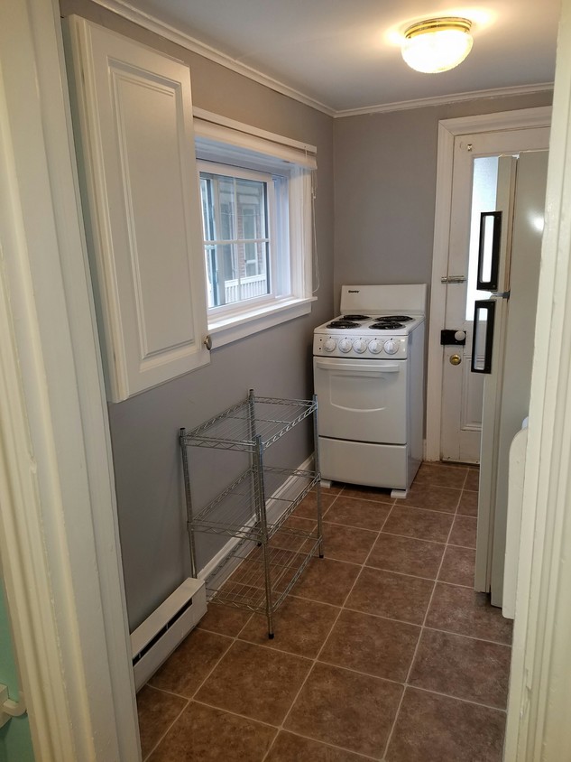 Kitchen - 152 S West St