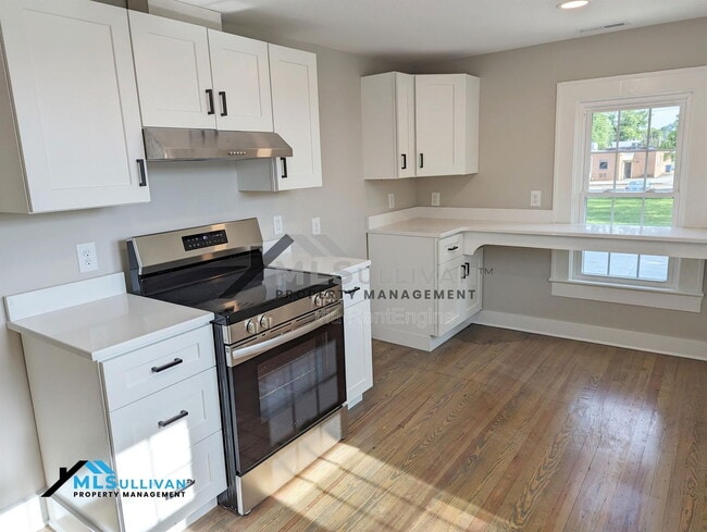 Foto del edificio - 229 W Elm St