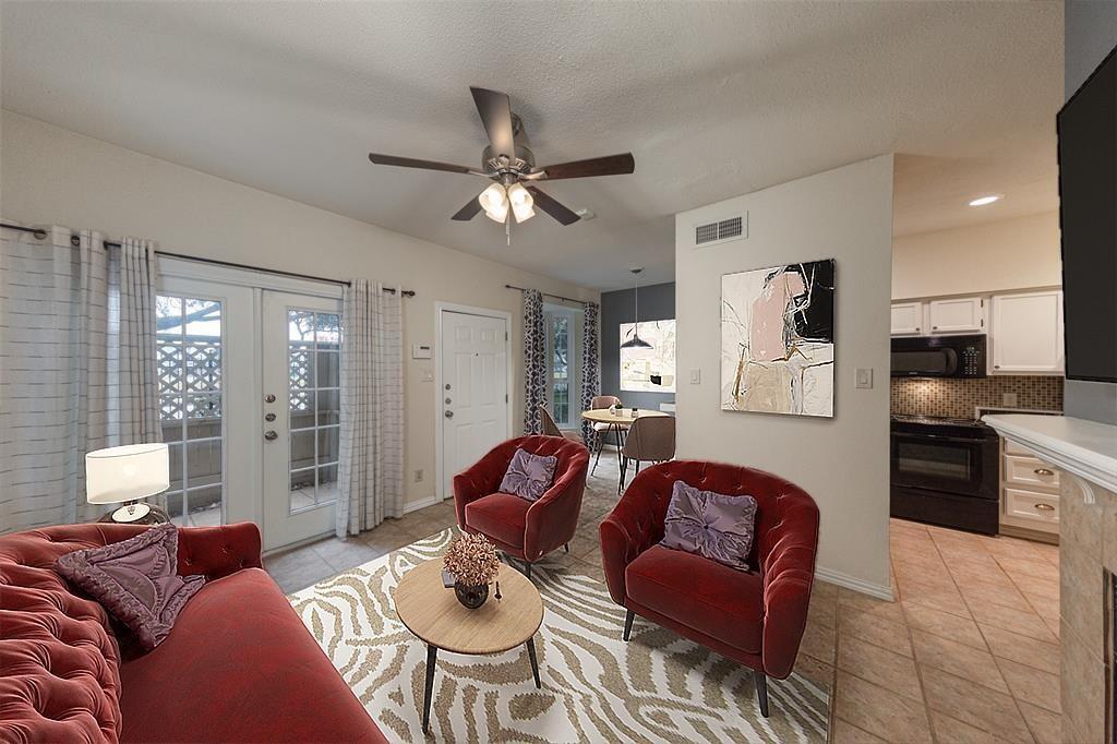 Primary Photo - 2121 El Paseo St