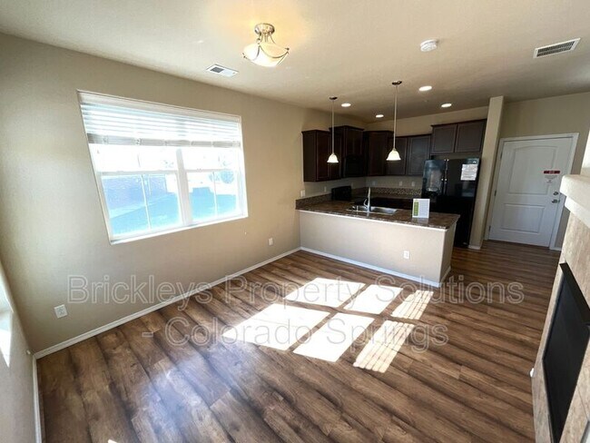 Building Photo - 8201 Confluence Point