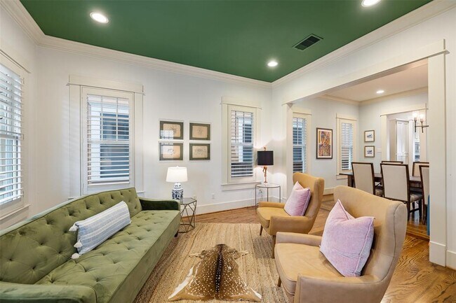 Foto del edificio - 1017 Waverly St