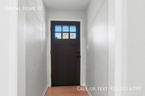 Foto del edificio - 5906 W 75th Terrace