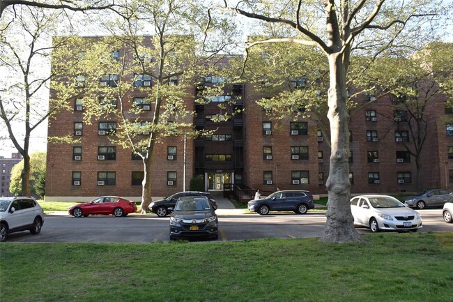 Building Photo - 212-03 75th Ave