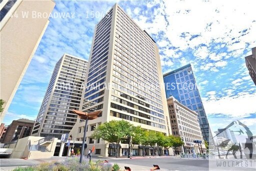 Primary Photo - Remodeled 1+ Bedroom Downtown Condo! No De...