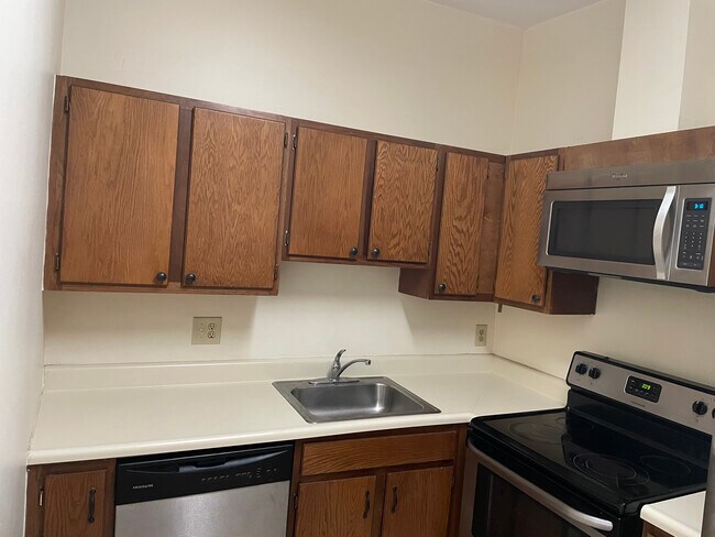 Foto del edificio - 67 S Ferry St