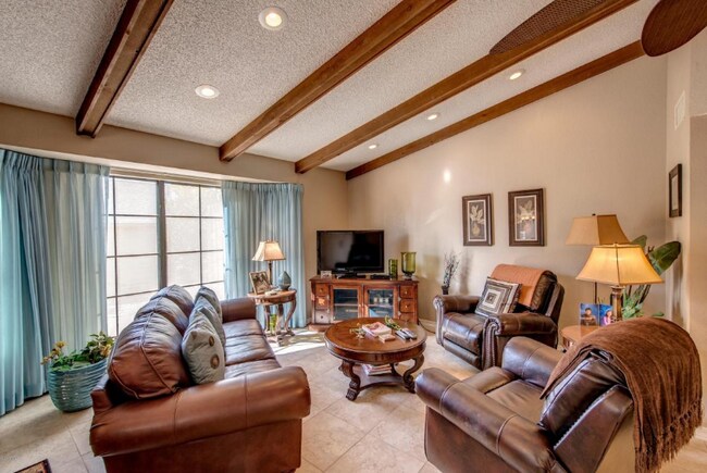 Foto del edificio - 1455 Leisure World