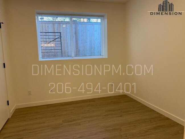 Foto del edificio - 5811 27th St NE
