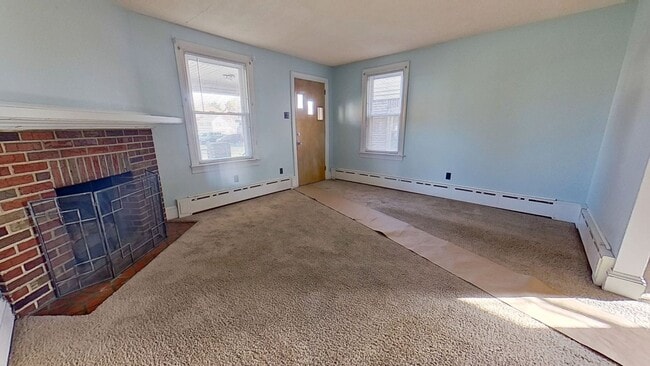 Building Photo - Semi Detached