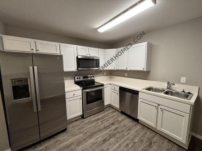 Building Photo - 60 Razorback Cove