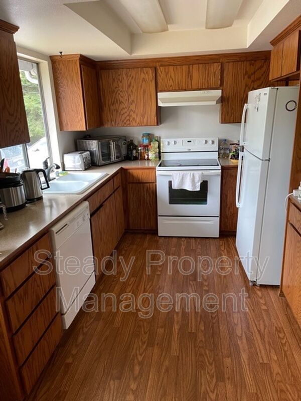Foto del edificio - 22723 Meridian Ave E