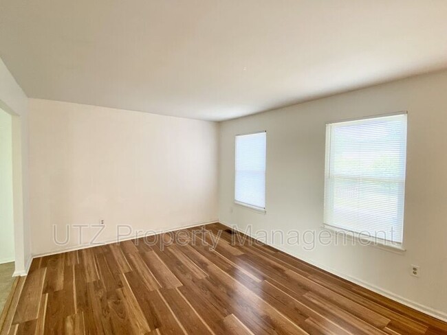 Foto del edificio - 8511 Inspiration Ave
