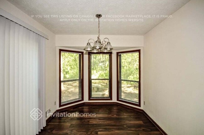 Building Photo - 376 Mill Ridge Way