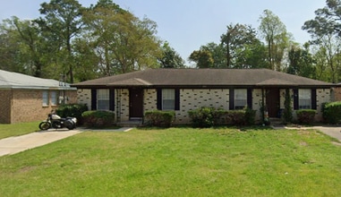 Building Photo - 820 Calhoun Ave