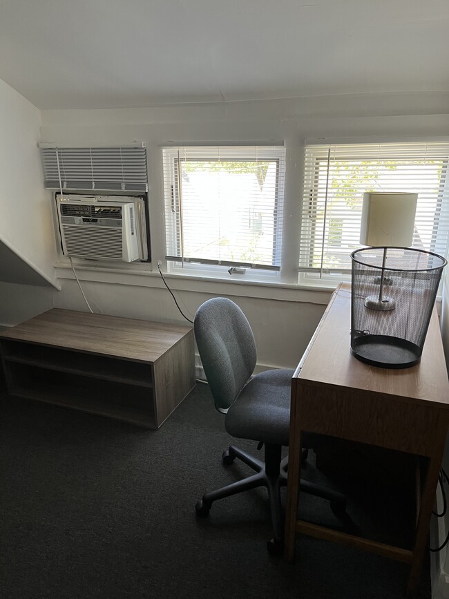 Dormitorio superior 2 - 209 Stewart Ave