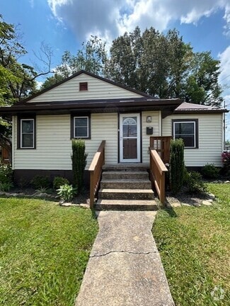 Building Photo - 408 Beechwood Dr