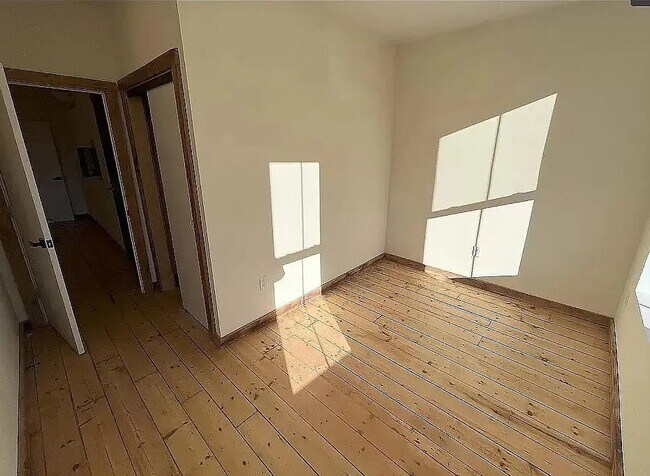 Foto del edificio - 257 3rd St
