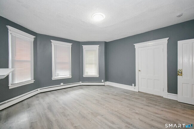 Foto del edificio - 122 Hungerford St