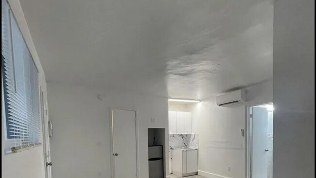 Building Photo - 5305 Biscayne Blvd