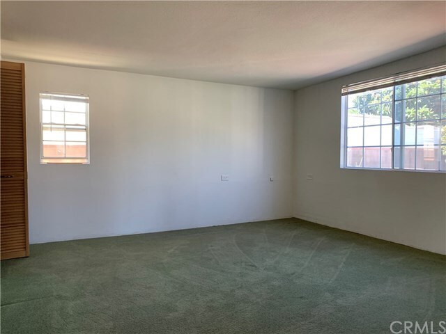 Building Photo - 5650 Ashworth St