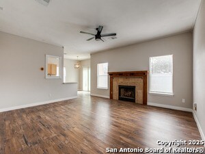 Building Photo - 1322 Dezarae St