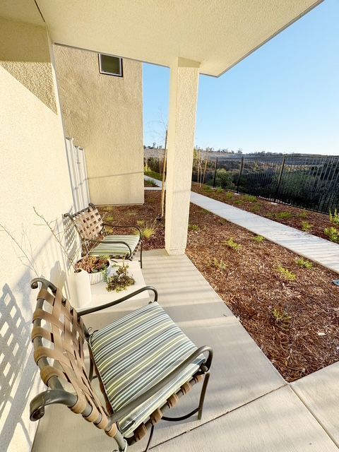 Foto del edificio - 14789 sierra Wy