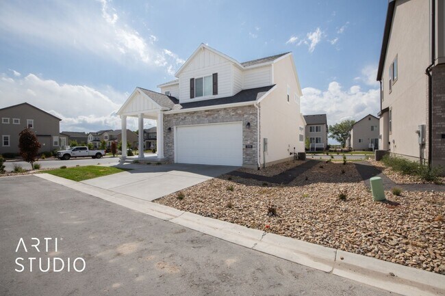 Building Photo - Brand New Single Family 3 Bed Home in West...