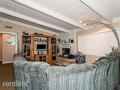 Building Photo - 2 br, 1 bath House - 574 Crouch St