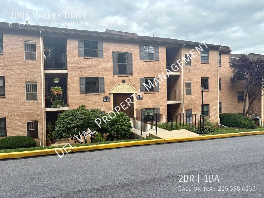 Photo - 3006 Valley Drive-