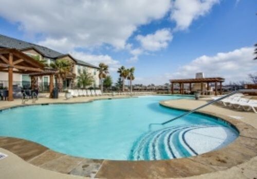 Foto del edificio - 10701 Lakeline Mall Dr