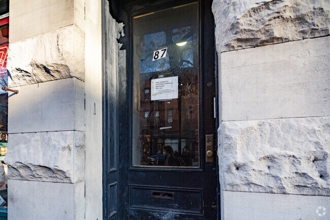 Building Photo - 87 7th Ave