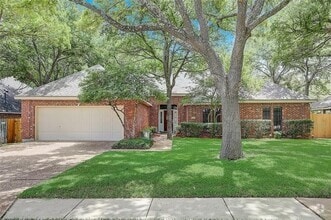 Building Photo - 927 Blue Spring Cir