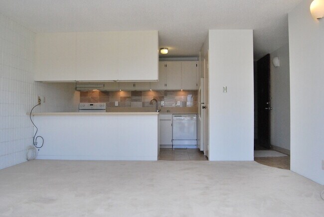 Building Photo - 827 Kinau St