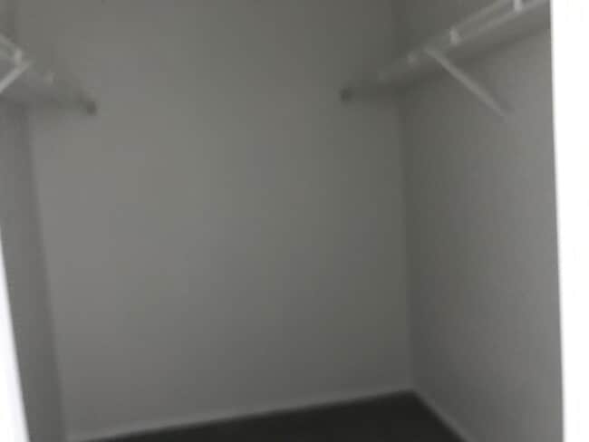 Building Photo - Beautiful 2 bedroom 2 bath upstairs condo