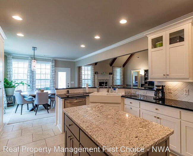 Building Photo - 4 br, 3 bath House - 907 Chancery Lane