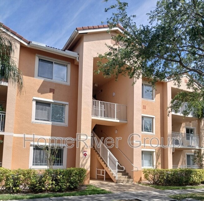 Foto del edificio - 261 SW Palm Dr