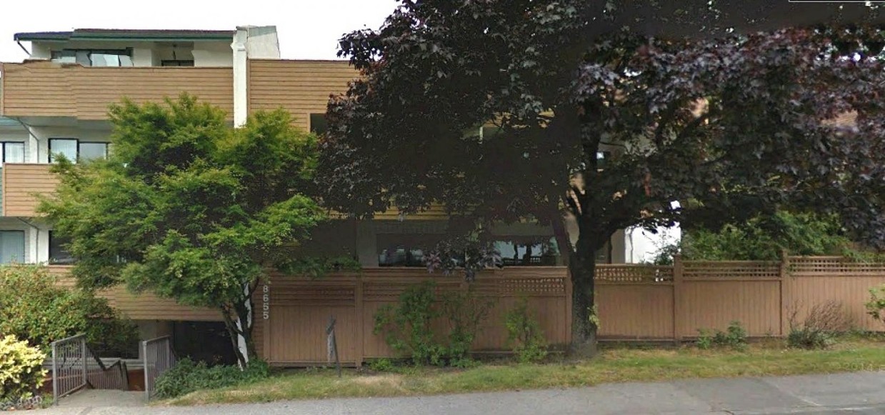 Primary Photo - The Victoria Apartments