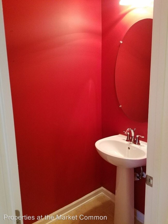 Building Photo - 1745 Culbertson Ave